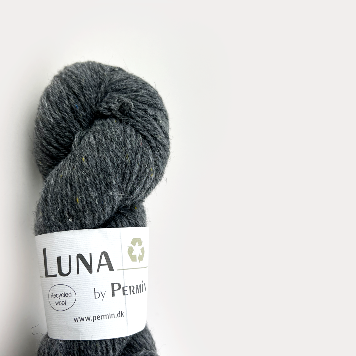 Luna by Permin