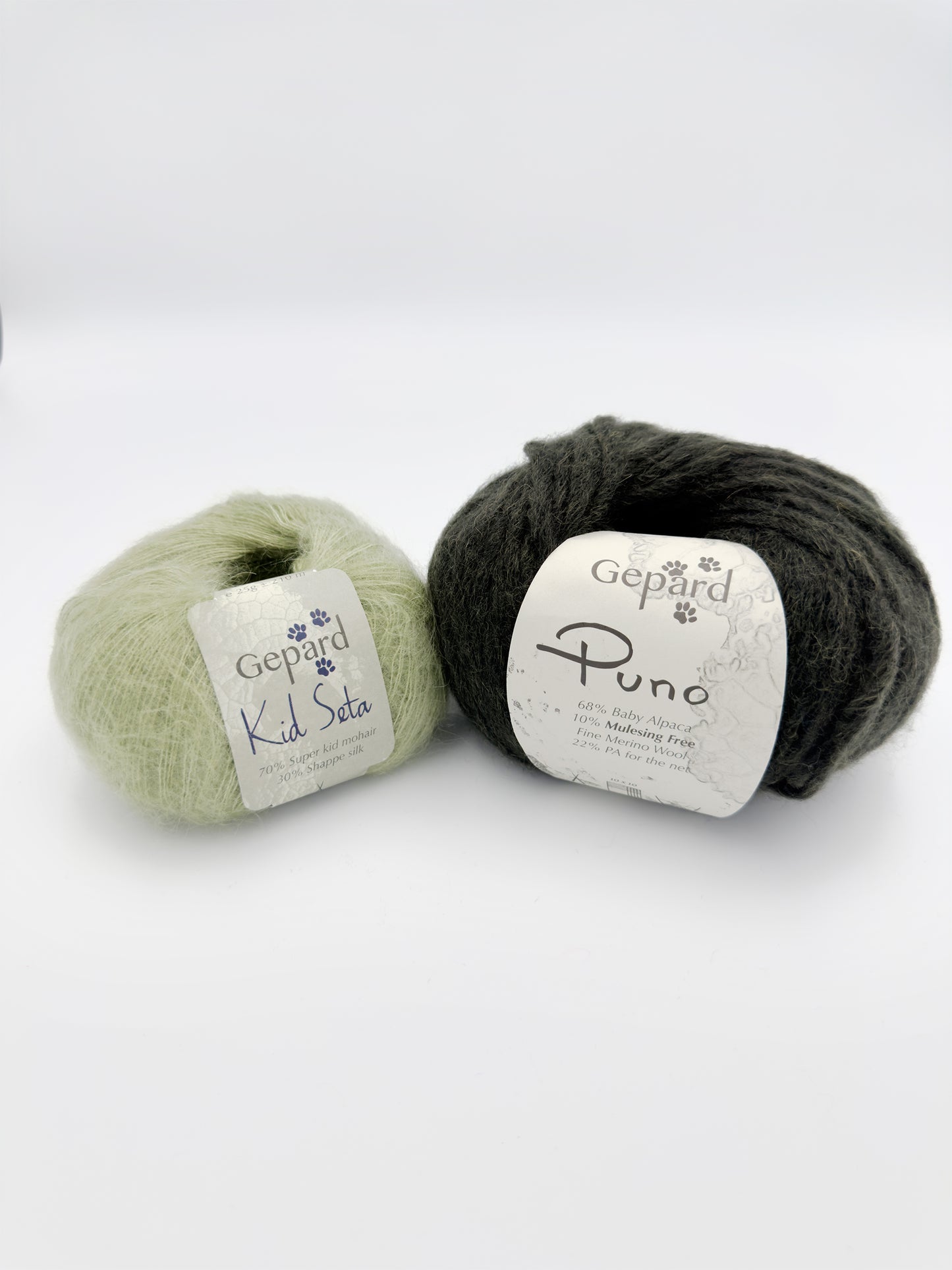 Strikkekit til Festival Poncho - et GarnbyJacobsen design.