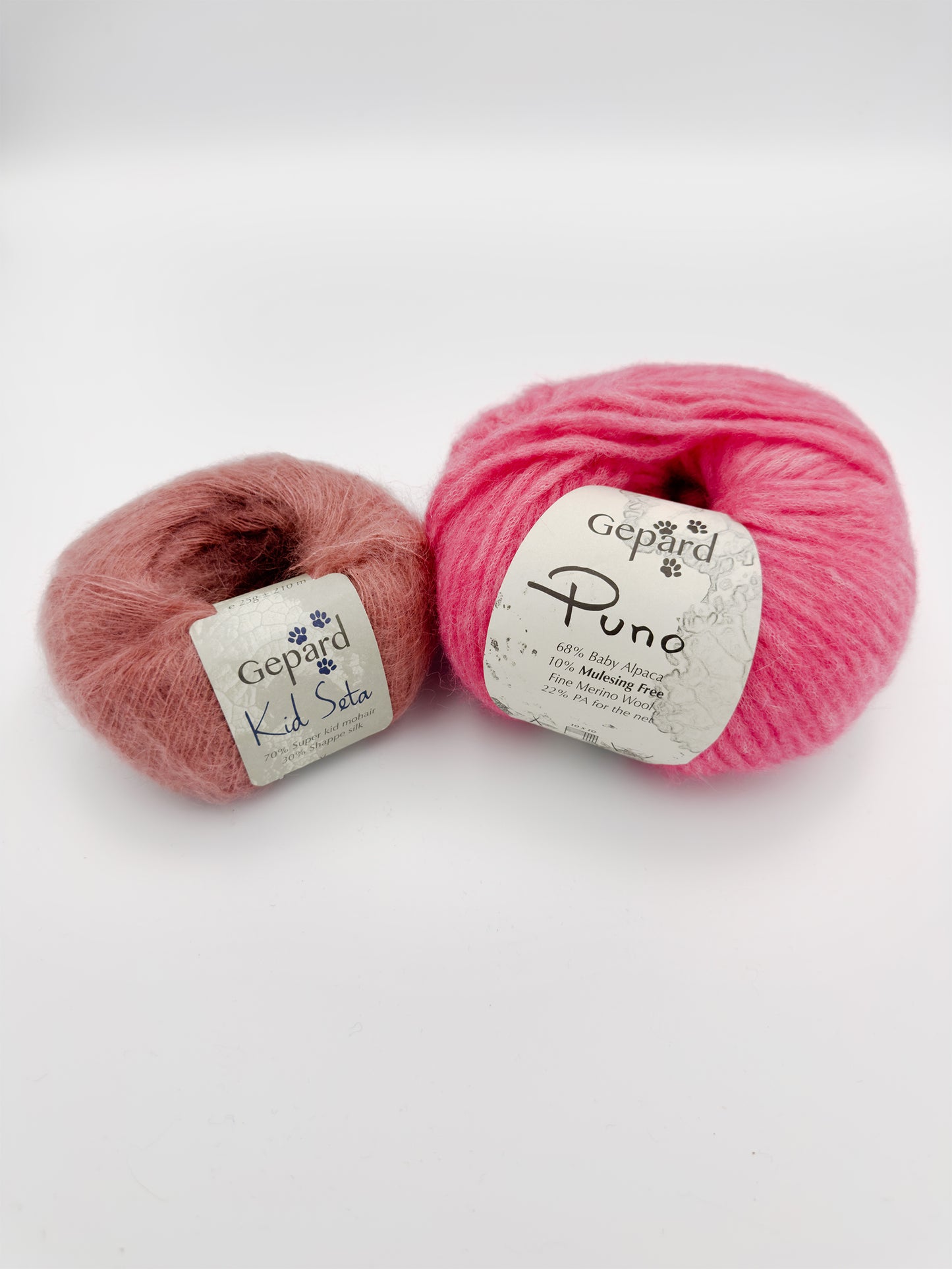 Strikkekit til Festival Poncho - et GarnbyJacobsen design.