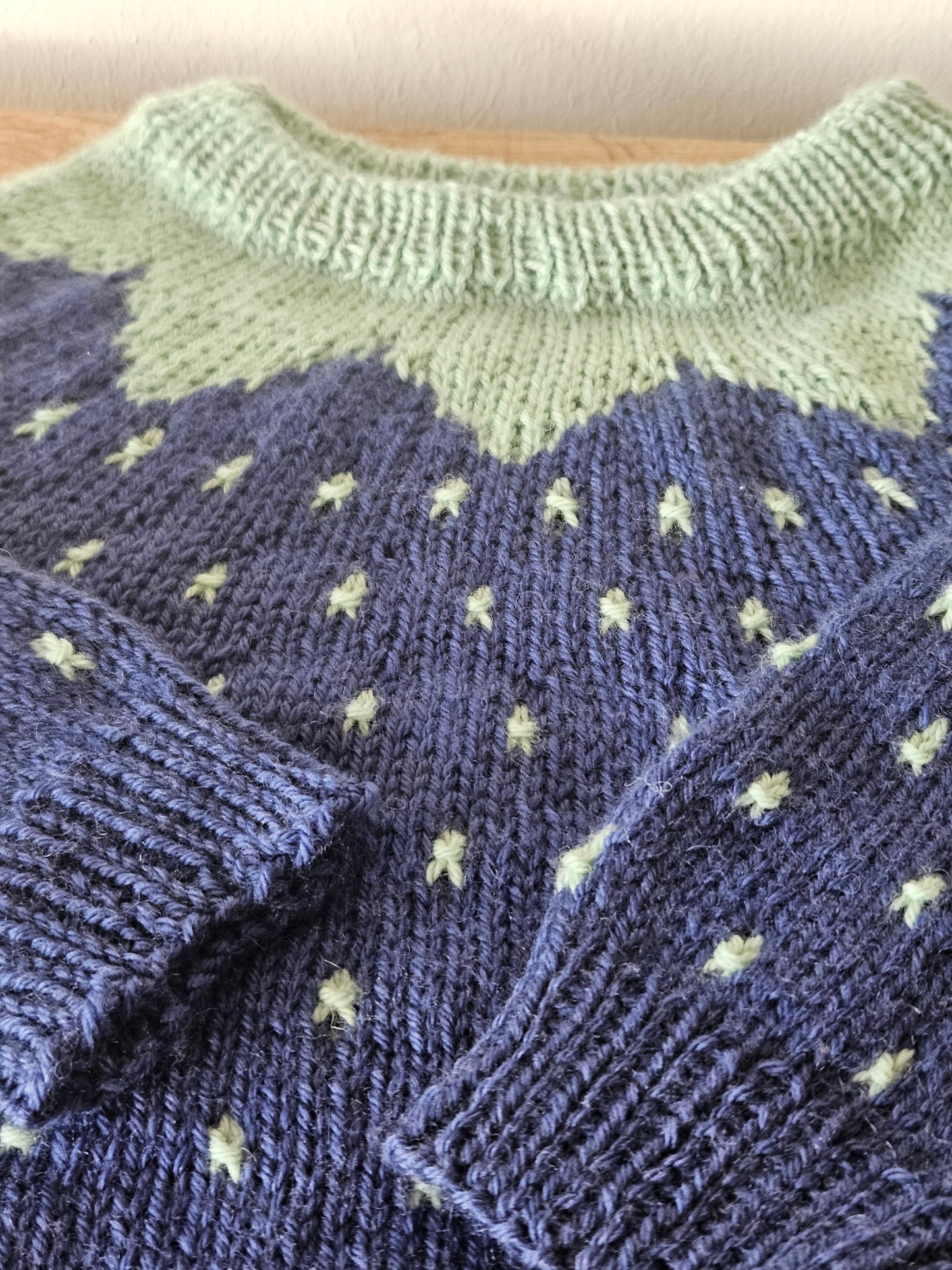 Fruit Sweater  garnpakke  blåbær